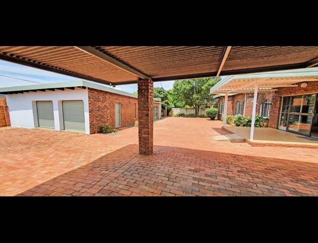 3 BEDROOM HOUSE FOR SALE IN WINGATE PARK